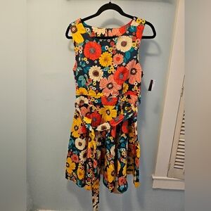 NwT Floral Dress 🌸🏵🪷🌹